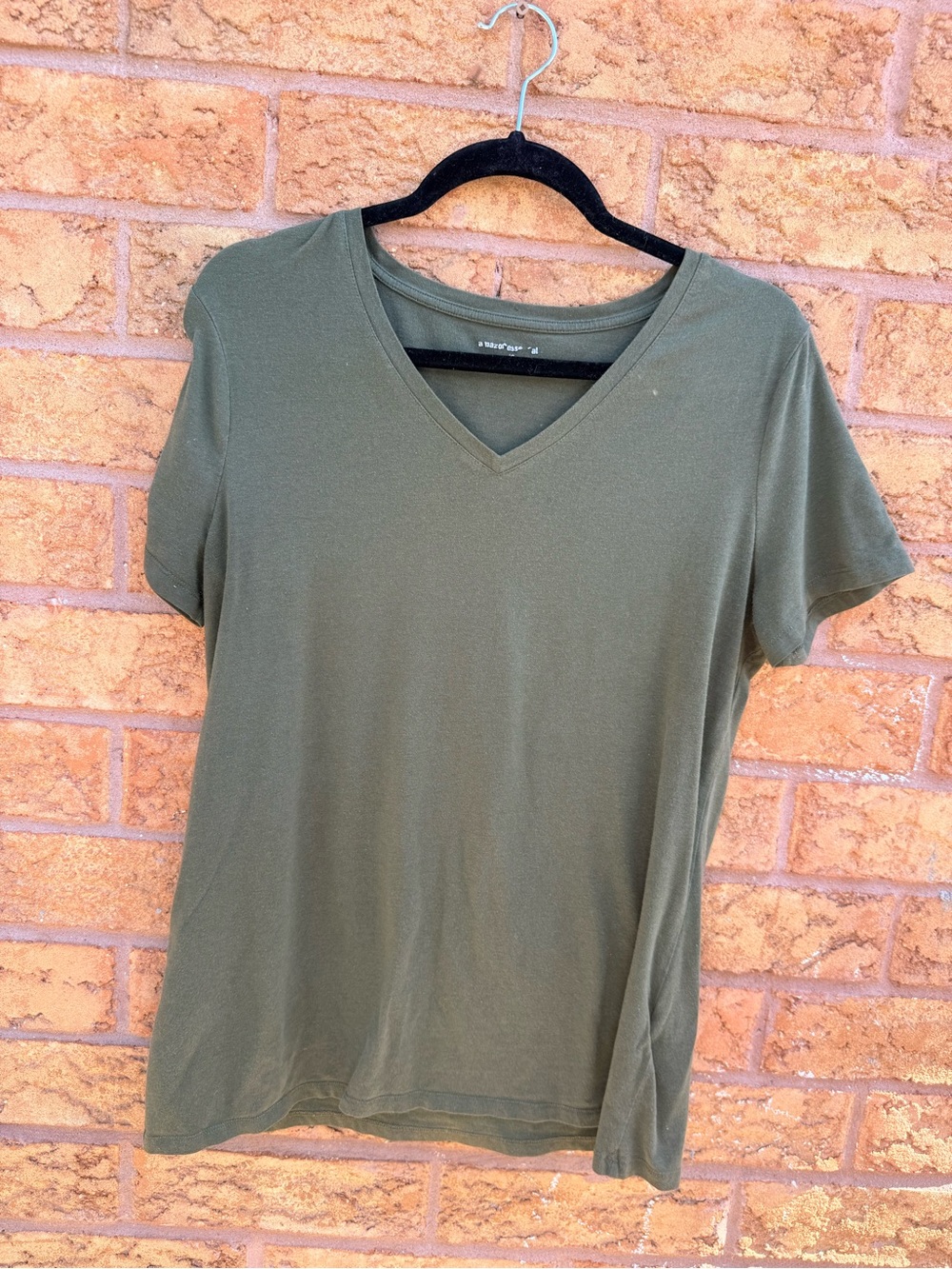 💫10/$25 • Amazon Essentials Basic V-Neck Top in Olive Green